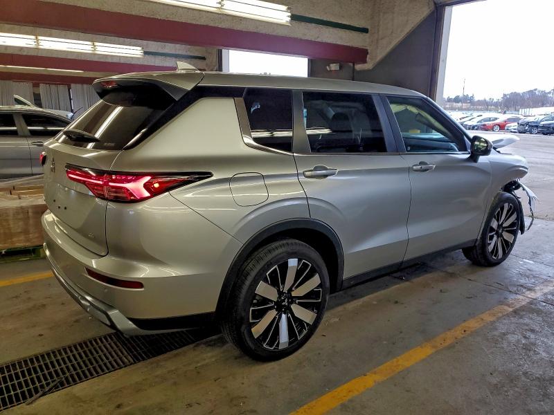 Photo 3 from auction – 2025 MITSUBISHI OUTLANDER with VIN JA4J4VA83SZ022741