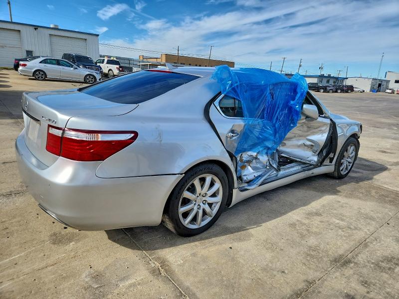 Photo 3 from auction – 2008 LEXUS LS 460 with VIN JTHBL46F485068737