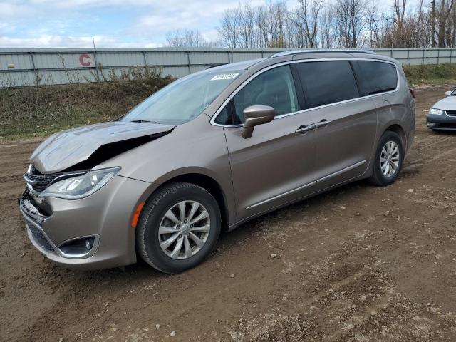 CHRYSLER PACIFICA T 2018 with VIN 2C4RC1BGXJR114304 - Photo from auction