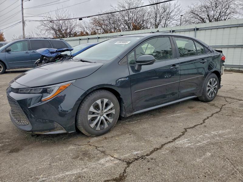 TOYOTA COROLLA LE 2020 with VIN JTDEBRBE4LJ012163 - Photo from auction
