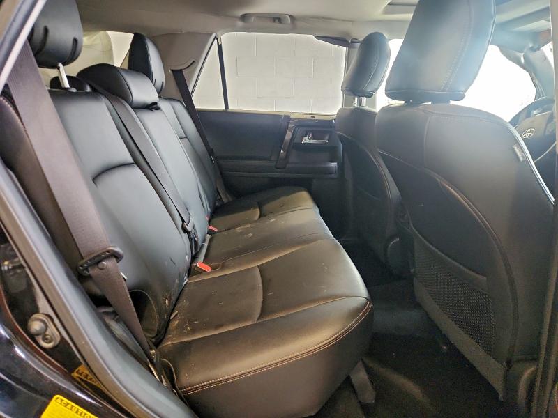 Photo 10 from auction – 2023 TOYOTA 4RUNNER 40 with VIN JTEUU5JR2P6124726