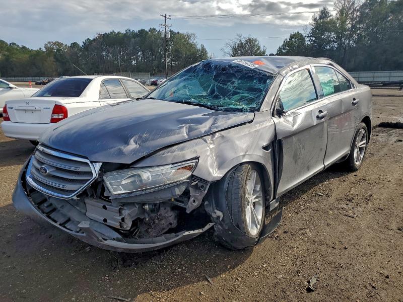 FORD TAURUS SEL 2014 with VIN 1FAHP2E80EG132902 - Photo from auction