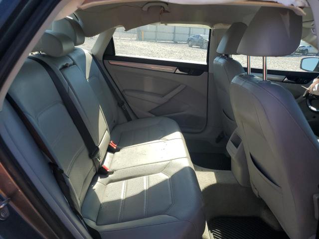 Photo 10 from auction – 2015 VOLKSWAGEN PASSAT S with VIN 1VWAS7A35FC090248