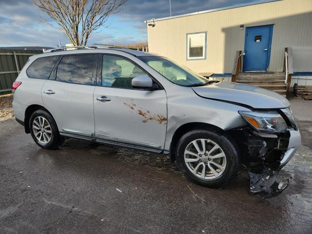 Photo 4 from auction – 2016 NISSAN PATHFINDER with VIN 5N1AR2MM3GC604472