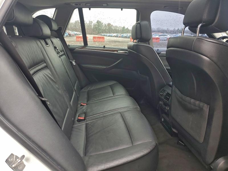 Photo 11 from auction – 2013 BMW X5 XDRIVE3 with VIN 5UXZV4C50D0B03000