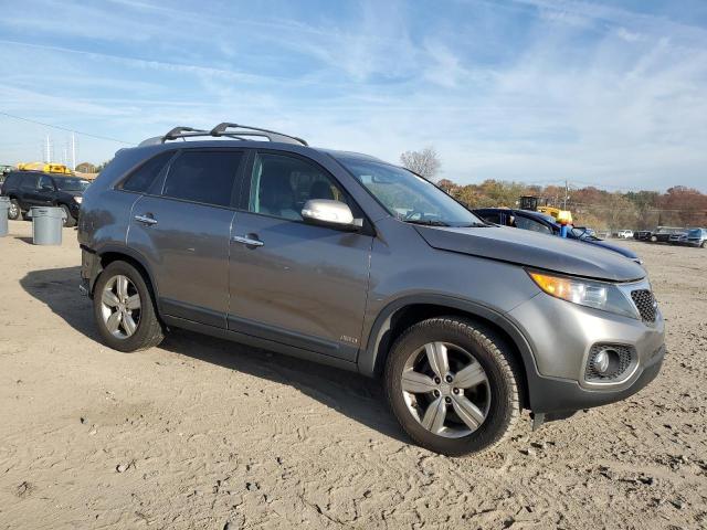 Photo 4 from auction – 2013 KIA SORENTO EX with VIN 5XYKUDA29DG411837
