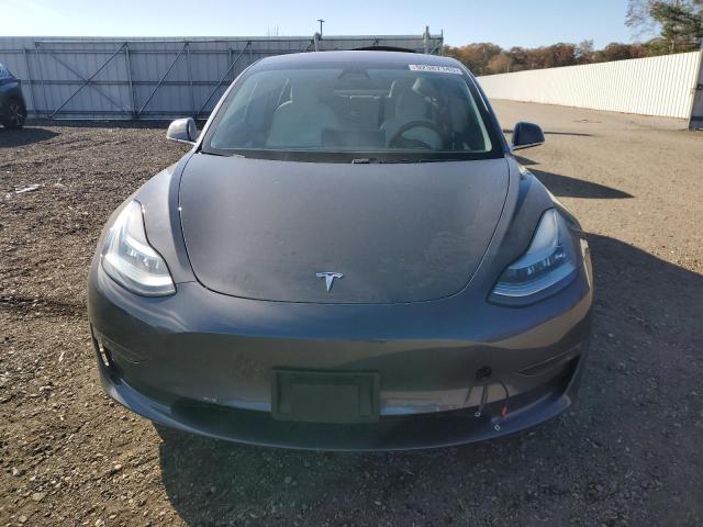Photo 5 from auction – 2019 TESLA MODEL 3 with VIN 5YJ3E1EB2KF192685