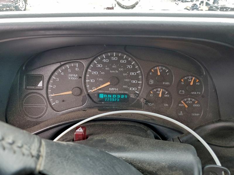 Photo 9 from auction – 2002 CHEVROLET SILVERADO with VIN 2GCEK19T221417386