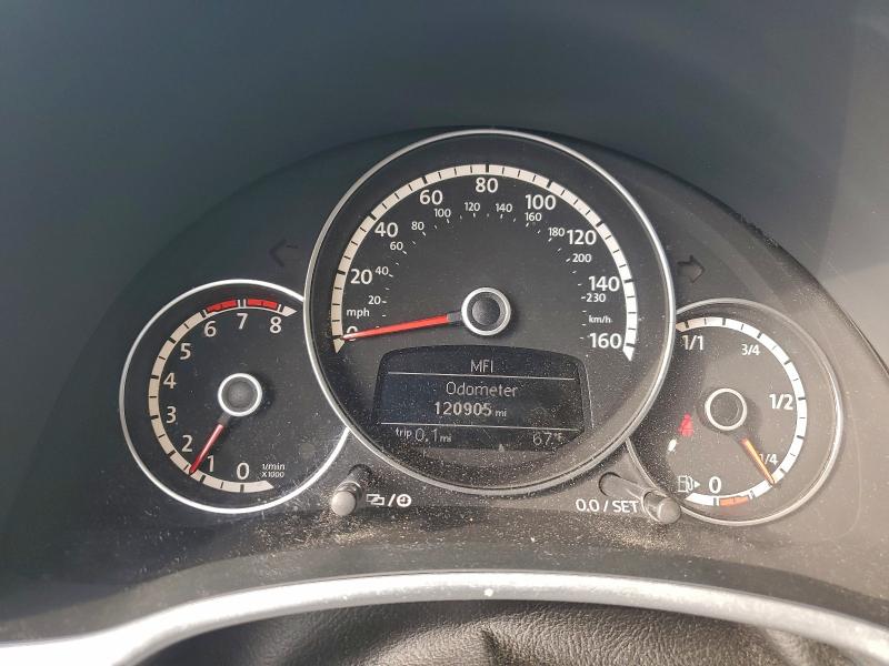 Photo 9 from auction – 2013 VOLKSWAGEN BEETLE with VIN 3VWJX7AT8DM665018