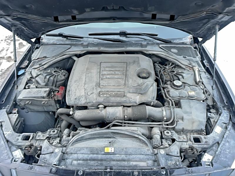 Photo 7 from auction – 2018 JAGUAR XE PREMIUM with VIN SAJAJ4FX3JCP38714
