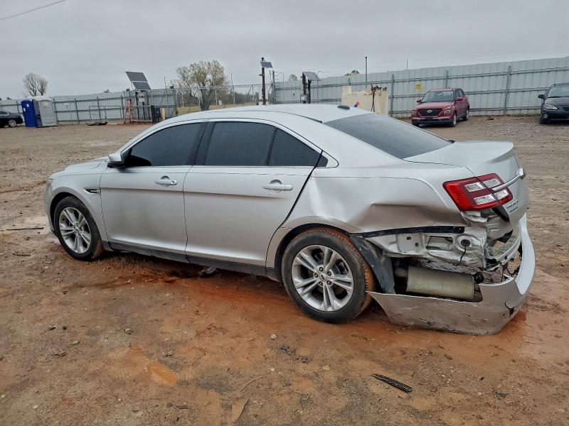 Zdjęcie 2 z aukcji – 2017 FORD TAURUS SEL z VIN 1FAHP2E89HG121451