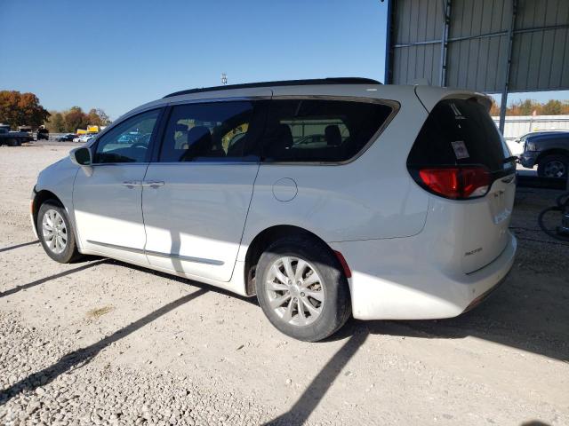 Photo 2 from auction – 2017 CHRYSLER PACIFICA T with VIN 2C4RC1BG1HR539663