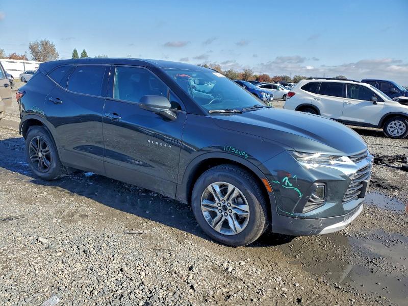 Photo 4 from auction – 2020 CHEVROLET BLAZER with VIN 3GNKBBRA1LS614845