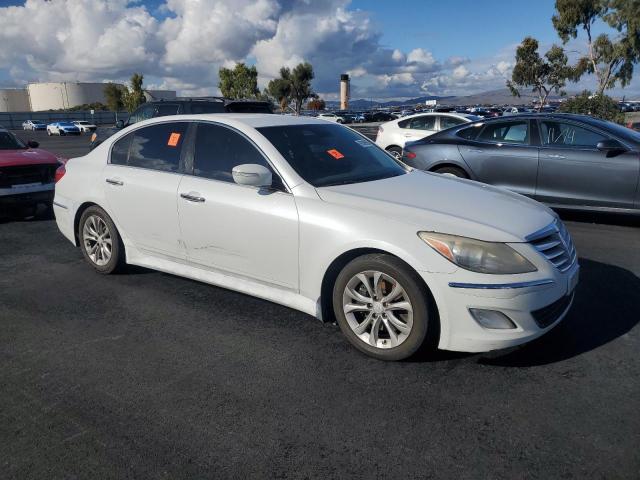 Photo 4 from auction – 2013 HYUNDAI GENESIS 3. with VIN KMHGC4DD4DU230130