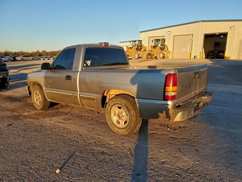 Photo 2 from auction – 2001 CHEVROLET SILVERADO with VIN 1GCEC14W01Z137180