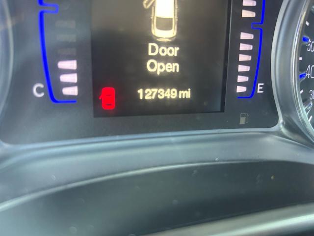Photo 8 from auction – 2015 CHRYSLER 200 LIMITE with VIN 1C3CCCAB2FN697869