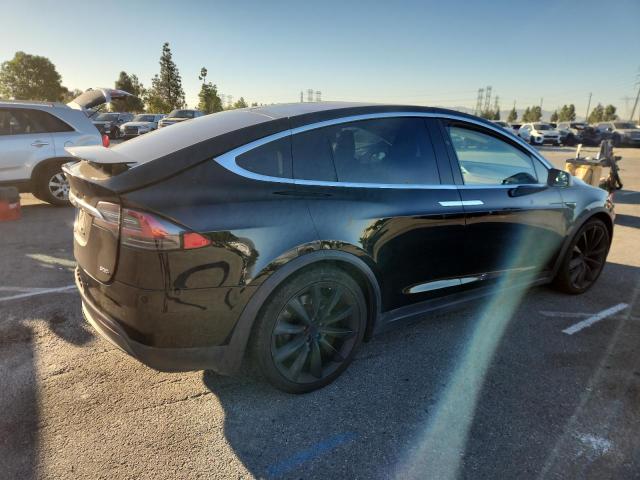 Photo 3 from auction – 2016 TESLA MODEL X with VIN 5YJXCDE23GF026370