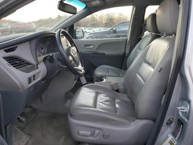 Photo 7 from auction – 2015 TOYOTA SIENNA XLE with VIN 5TDYK3DC0FS663674