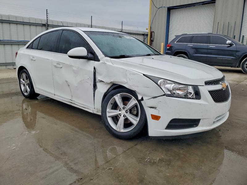 Photo 4 from auction – 2014 CHEVROLET CRUZE with VIN 1G1PE5SB1E7394191