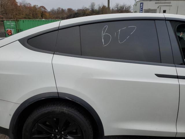 Photo 11 from auction – 2016 TESLA MODEL X with VIN 5YJXCBE22GF006633