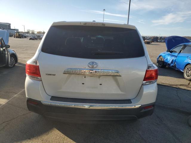 Photo 6 from auction – 2011 TOYOTA HIGHLANDER with VIN 5TDZA3EH3BS010915