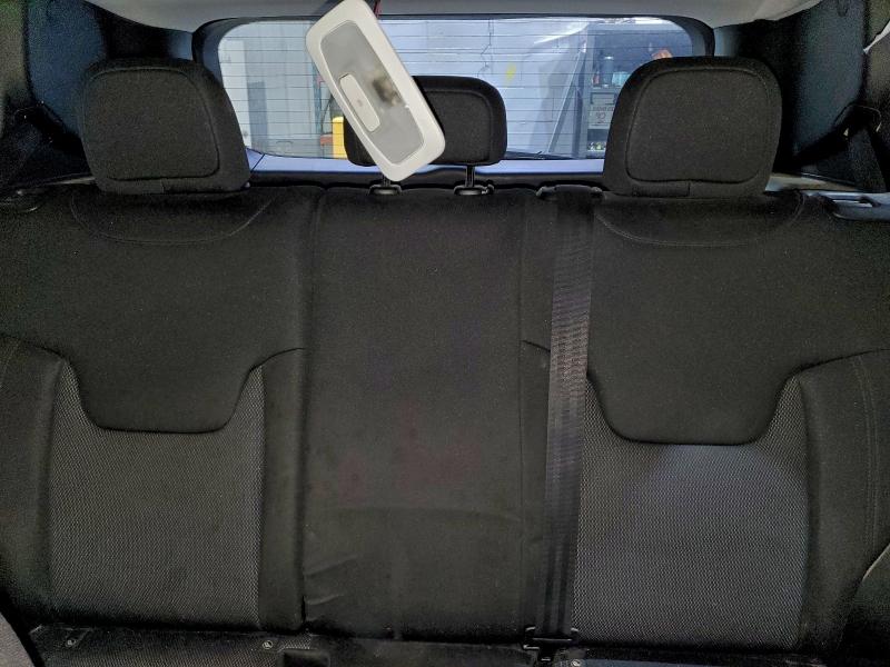 Photo 10 from auction – 2018 JEEP RENEGADE S with VIN ZACCJBAB1JPH45972