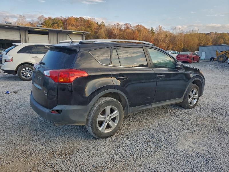 Photo 3 from auction – 2014 TOYOTA RAV4 XLE with VIN 2T3RFREV3EW129383