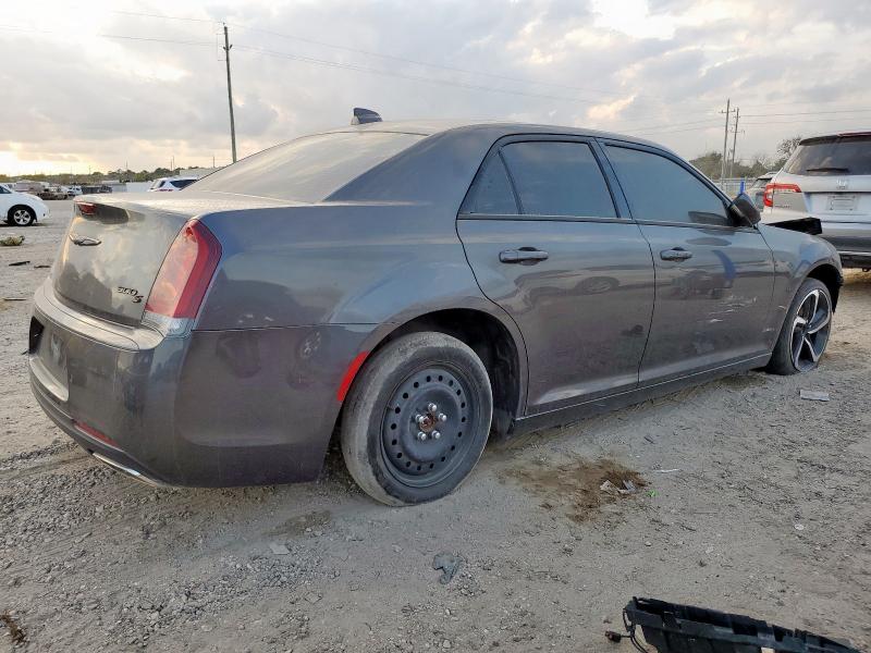 Photo 3 from auction – 2021 CHRYSLER 300 S with VIN 2C3CCABG8MH634313