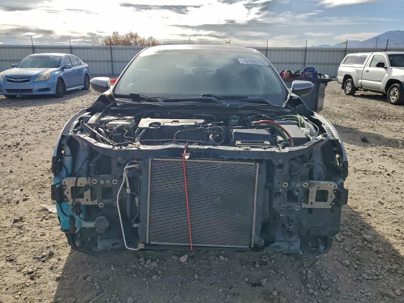 Photo 5 from auction – 2017 HONDA CIVIC LX with VIN 19XFC2F51HE041725