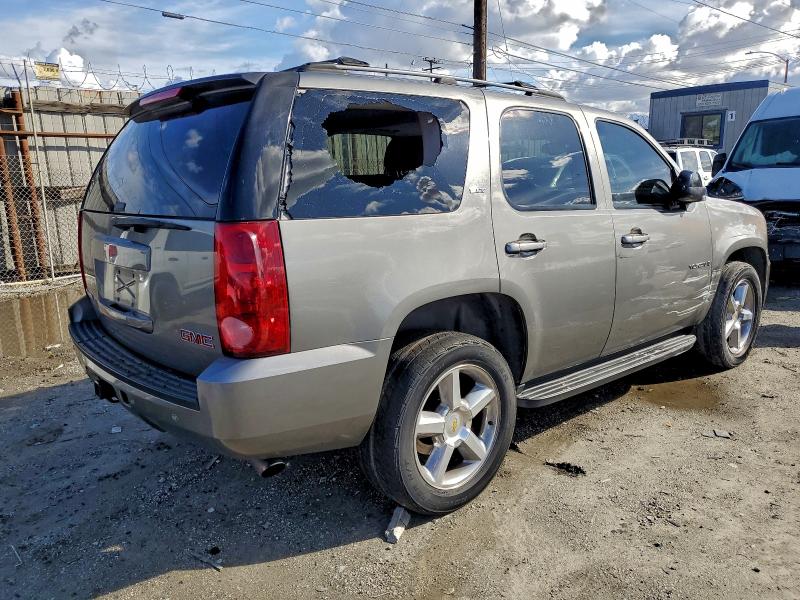 Photo 3 from auction – 2007 GMC YUKON with VIN 1GKFC13J27J120435