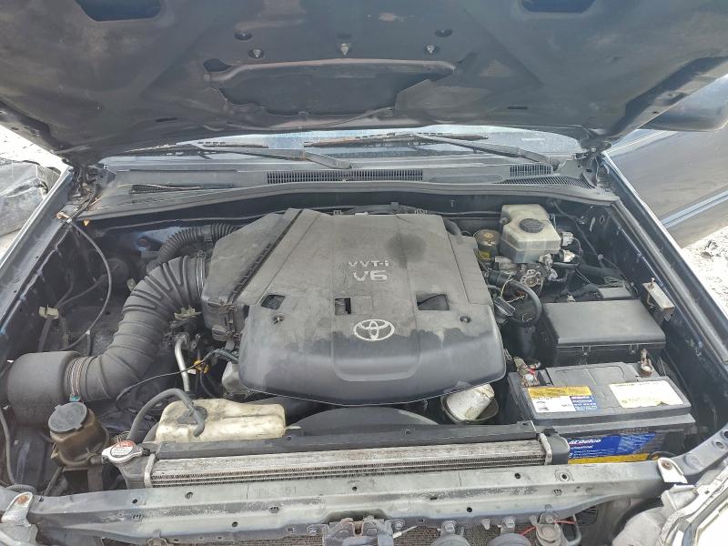 Photo 12 from auction – 2004 TOYOTA 4RUNNER SR with VIN JTEZU14R748009436
