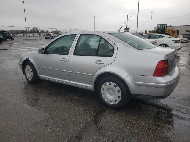 Photo 2 from auction – 2000 VOLKSWAGEN JETTA with VIN 3VWRF29M1YM004426