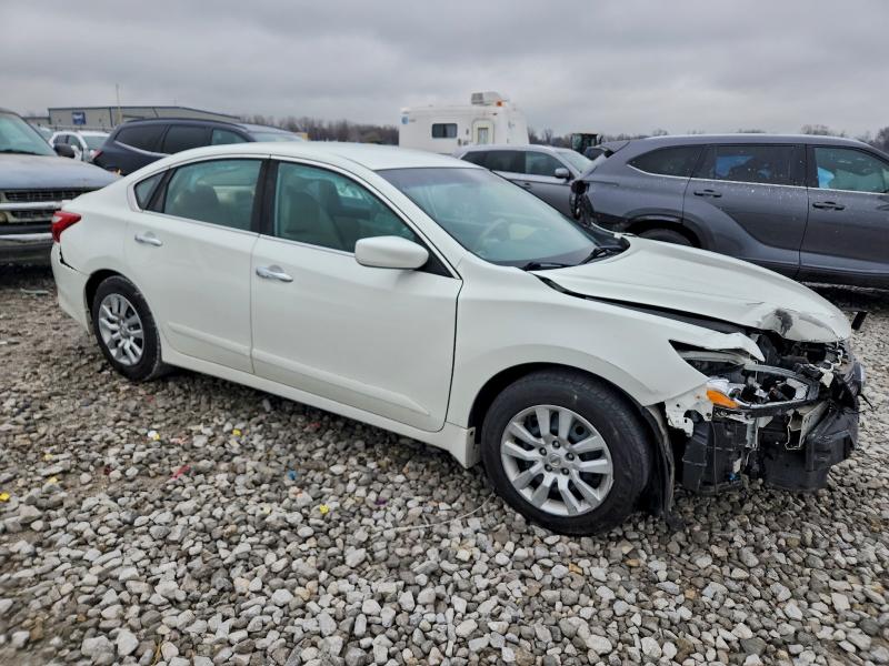 Photo 4 from auction – 2016 NISSAN ALTIMA 2.5 with VIN 1N4AL3AP2GC219680