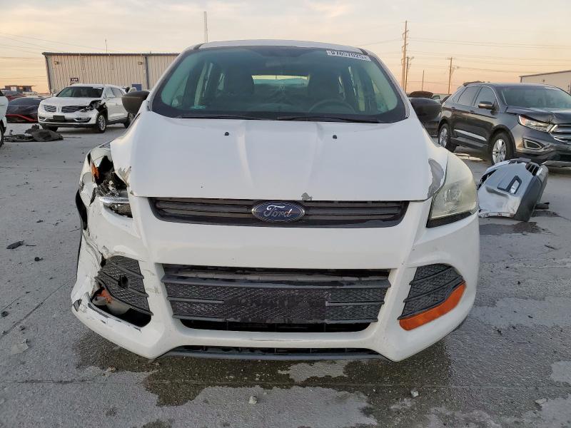 Photo 5 from auction – 2016 FORD ESCAPE S with VIN 1FMCU0F79GUC66766