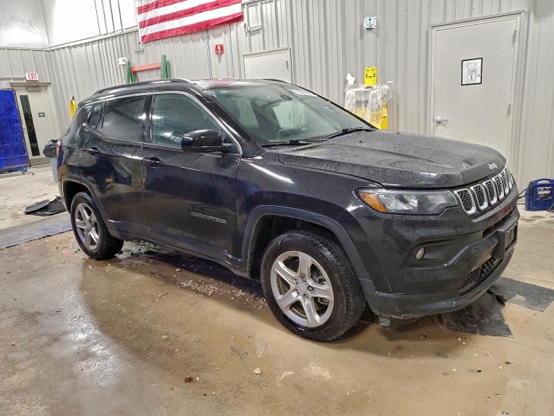 Photo 4 from auction – 2023 JEEP COMPASS with VIN 3C4NJDBN8PT545153