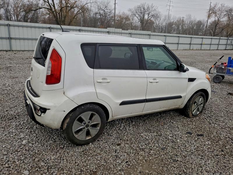 Photo 3 from auction – 2013 KIA SOUL + with VIN KNDJT2A69D7497489
