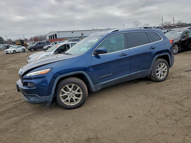 JEEP CHEROKEE L 2018 with VIN 1C4PJLLB3JD573155 - Photo from auction