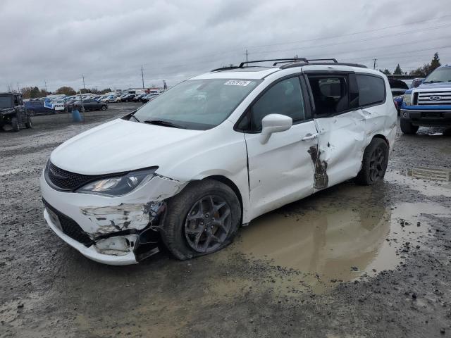 CHRYSLER PACIFICA T 2018 مع رقم تعريف المركبة 2C4RC1EG5JR307651 - صورة من المزاد