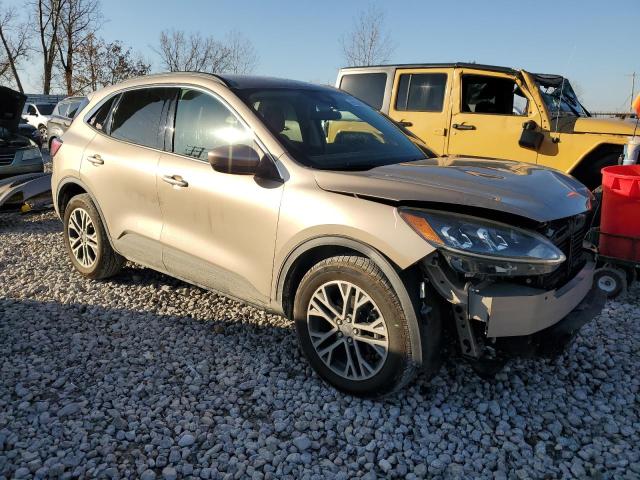 Photo 4 from auction – 2020 FORD ESCAPE SEL with VIN 1FMCU9H92LUA31056