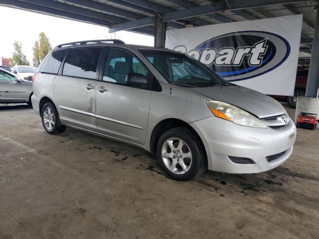 Photo 4 from auction – 2006 TOYOTA SIENNA with VIN 5TDZA23C16S402637