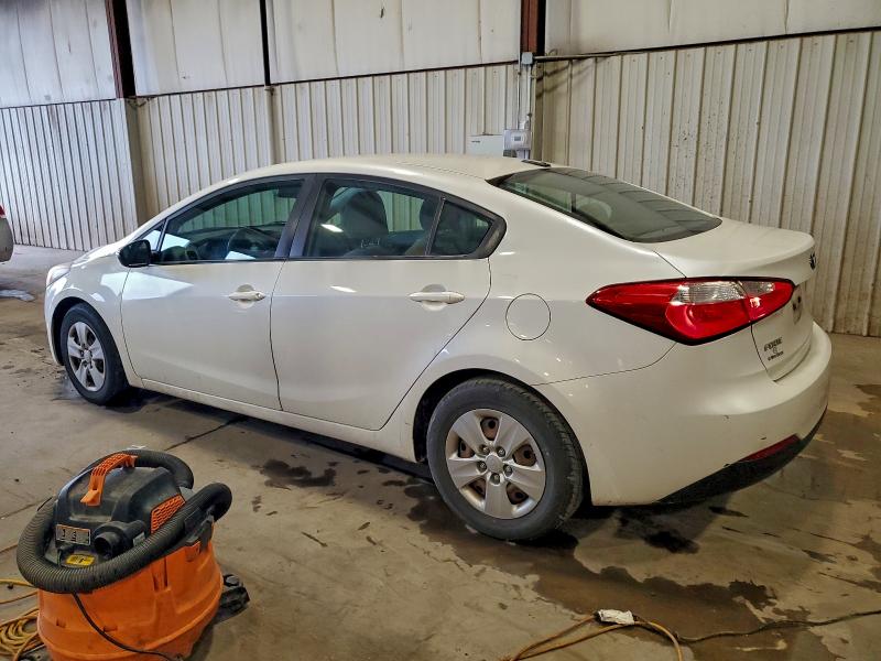 Photo 2 from auction – 2015 KIA FORTE LX with VIN KNAFX4A63F5289853
