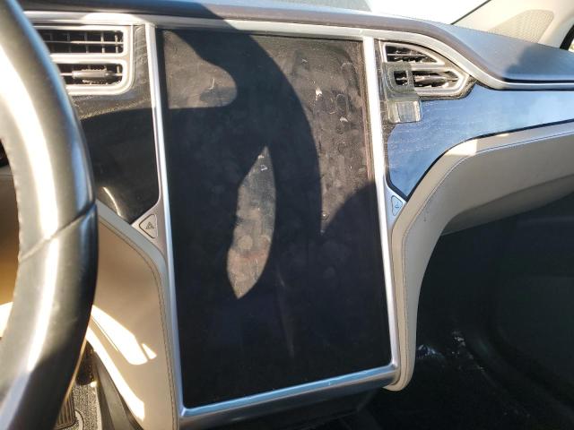 Photo 9 from auction – 2016 TESLA MODEL X with VIN 5YJXCBE28GF023694