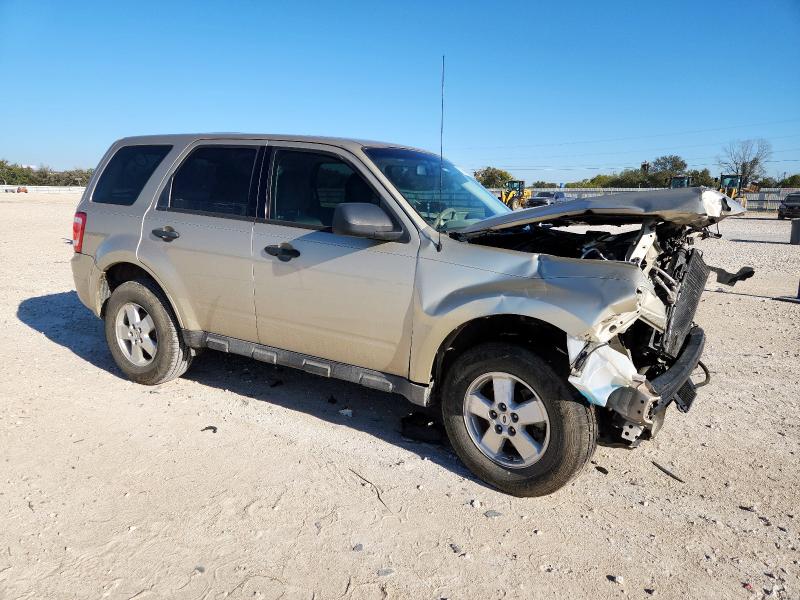 Photo 4 from auction – 2011 FORD ESCAPE XLS with VIN 1FMCU0C79BKA21667