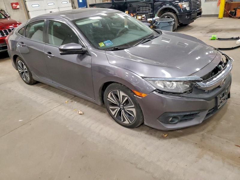 Photo 4 from auction – 2017 HONDA CIVIC EX with VIN 19XFC1F33HE019038