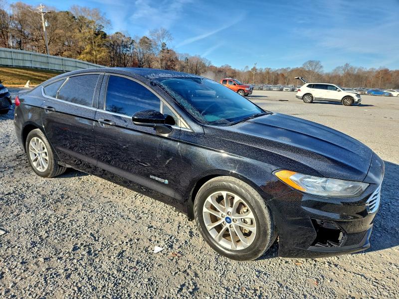 Photo 4 from auction – 2019 FORD FUSION SE with VIN 3FA6P0LU5KR119143