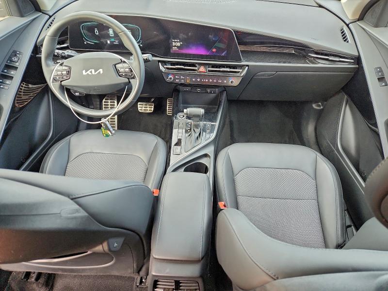 Photo 8 from auction – 2023 KIA NIRO EX with VIN KNDCR3LE0P5084684