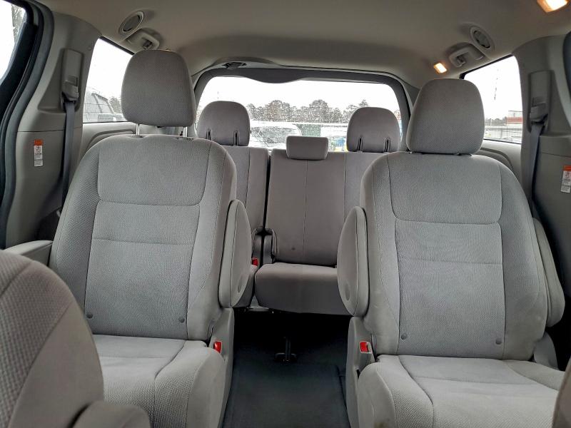 Photo 10 from auction – 2016 TOYOTA SIENNA with VIN 5TDZK3DC1GS740722