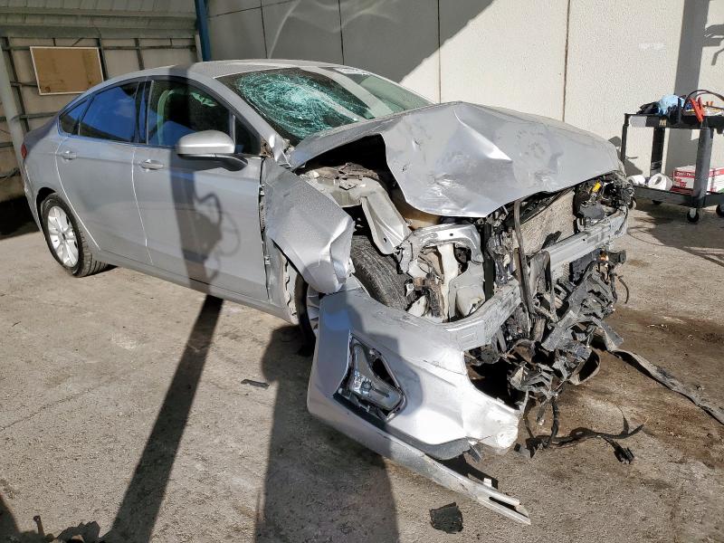 Photo 4 from auction – 2019 FORD FUSION SE with VIN 3FA6P0HD9KR232697