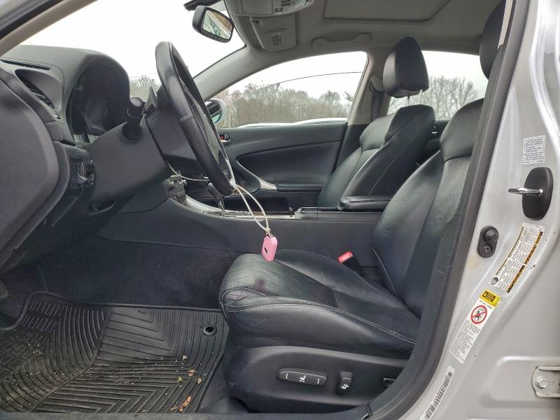 Zdjęcie 7 z aukcji – 2009 LEXUS IS 250 z VIN JTHCK262792028857