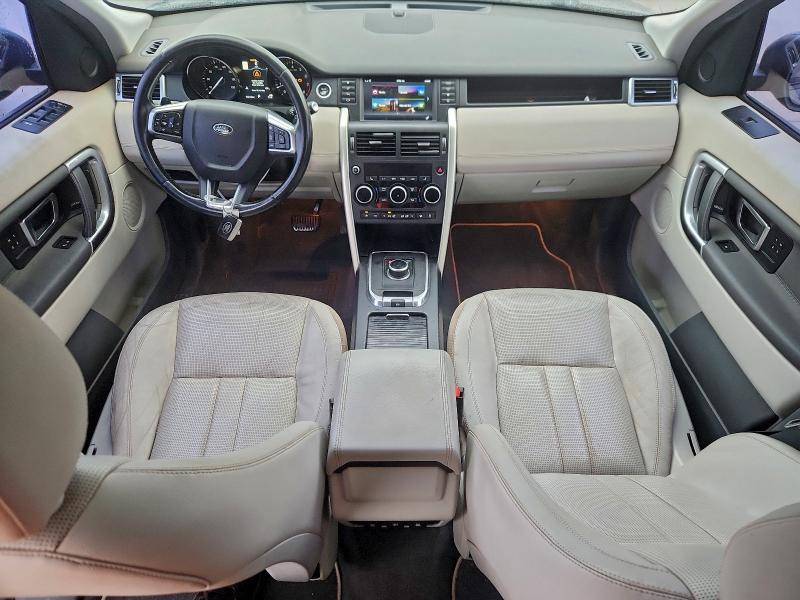 Photo 8 from auction – 2017 LAND ROVER DISCOVERY with VIN SALCR2BG6HH657416
